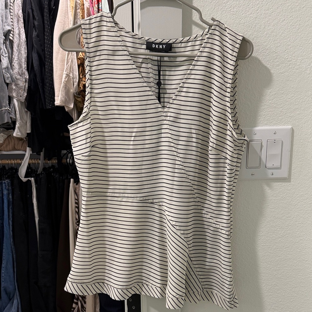 Striped sleeveless peplum top